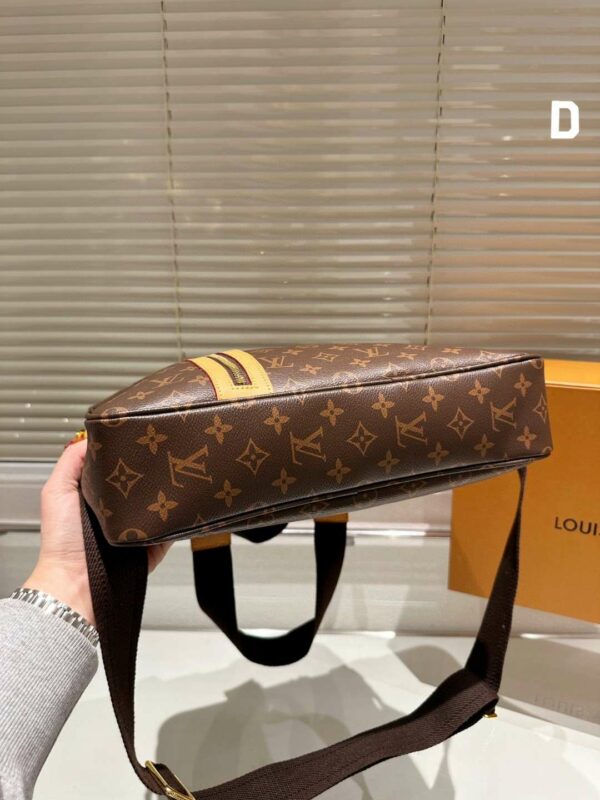 New Arrival LV Handbag L300