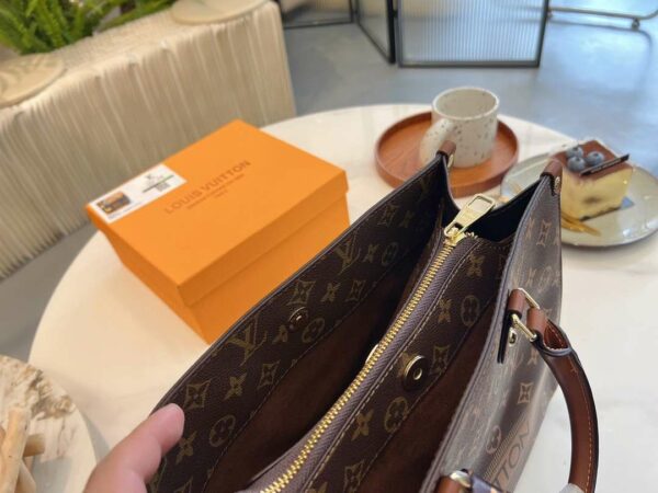 New Arrival LV Handbag L149