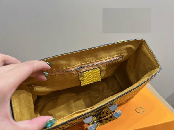 New Arrival LV Handbag L141