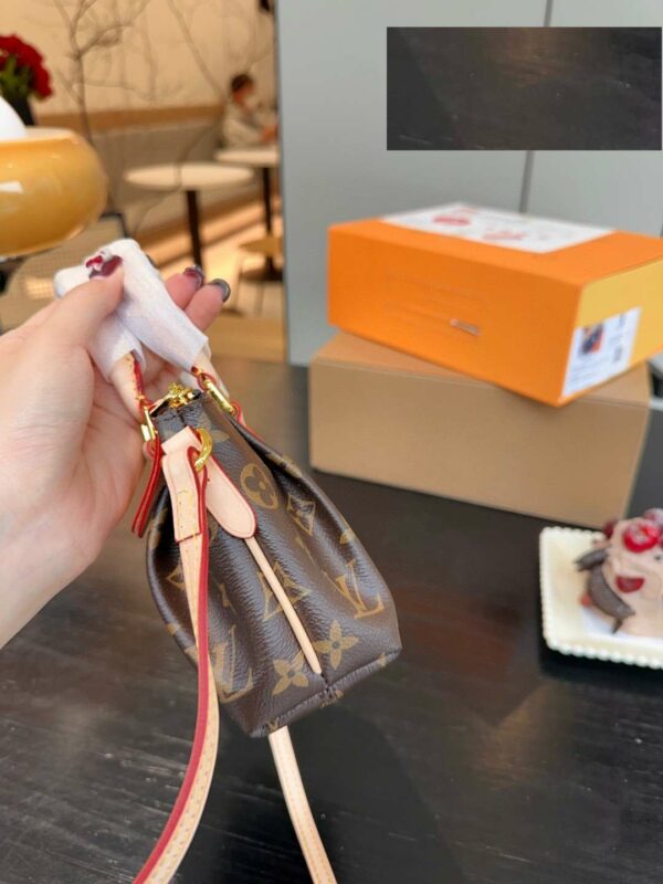 New Arrival LV Handbag L132