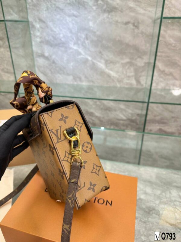 New Arrival LV Handbag L128