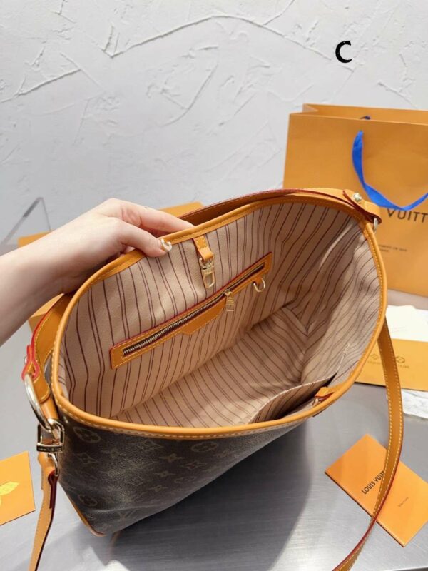 New Arrival LV Handbag L117