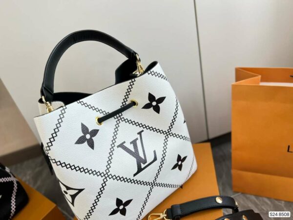 New Arrival LV Handbag L096