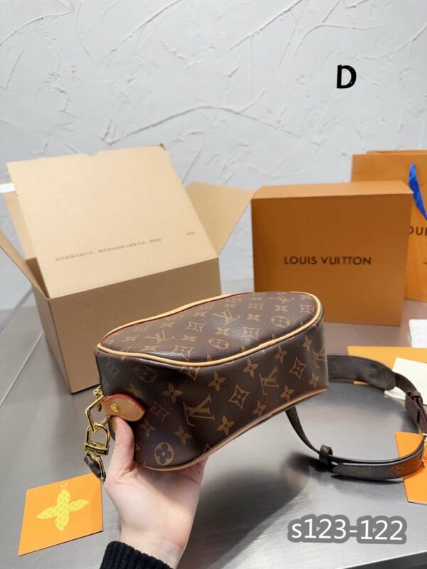 New Arrival LV Handbag L070