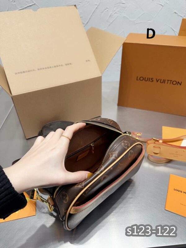 New Arrival LV Handbag L070