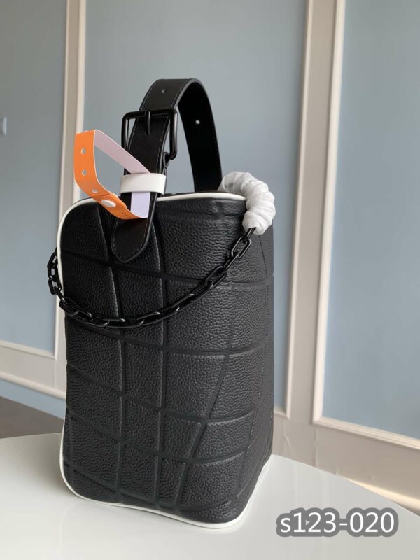 New Arrival LV Handbag L065