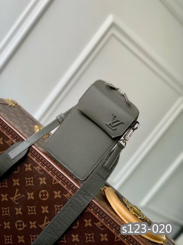 New Arrival LV Handbag L064