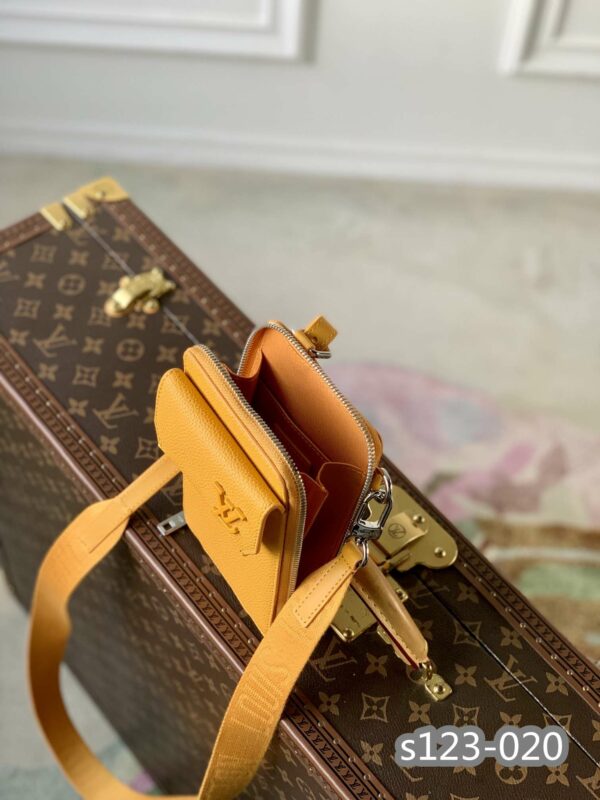 New Arrival LV Handbag L064