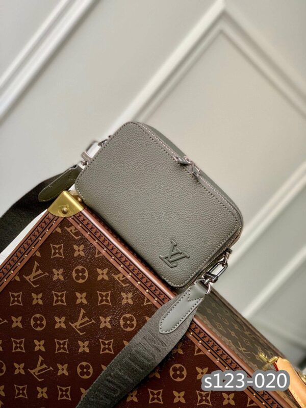 New Arrival LV Handbag L057