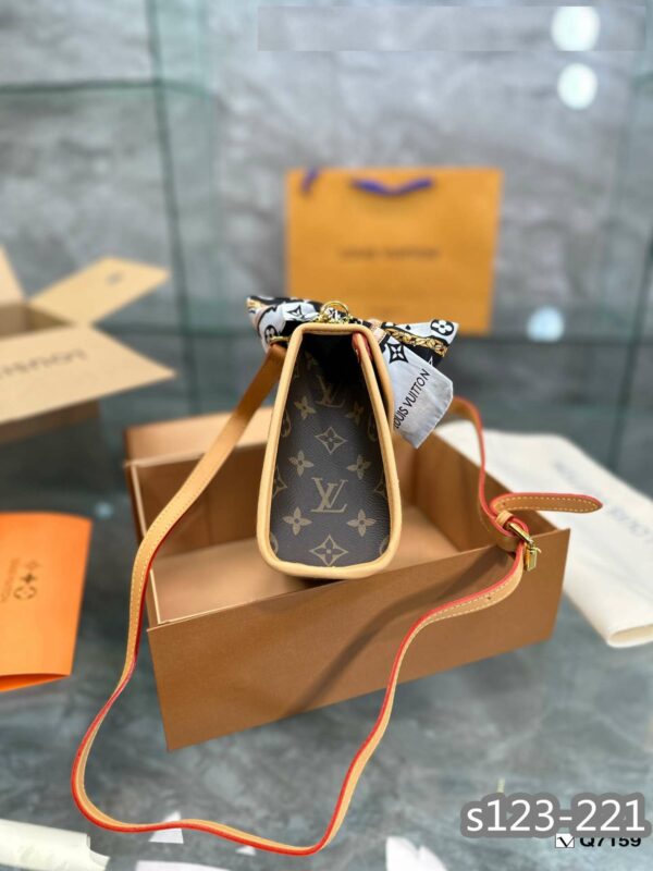 New Arrival LV Handbag L046
