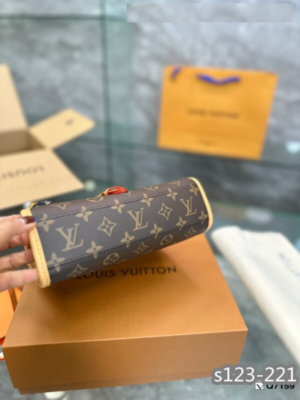 New Arrival LV Handbag L046