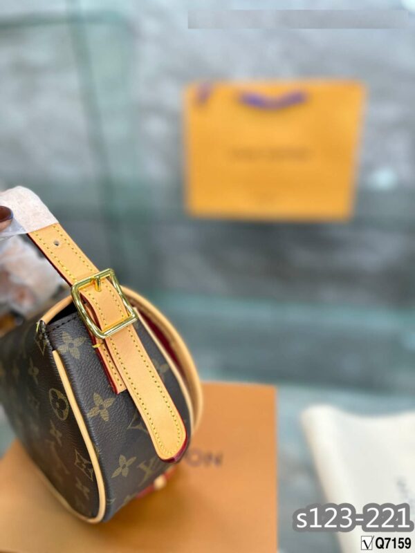 New Arrival LV Handbag L044