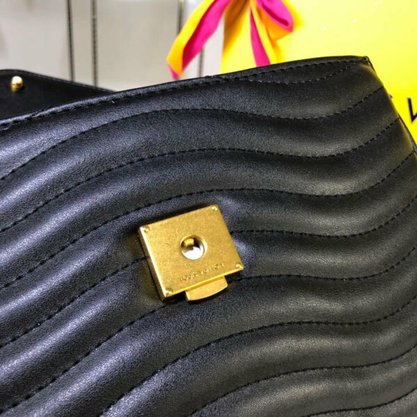 New Arrival L*V Handbag 682