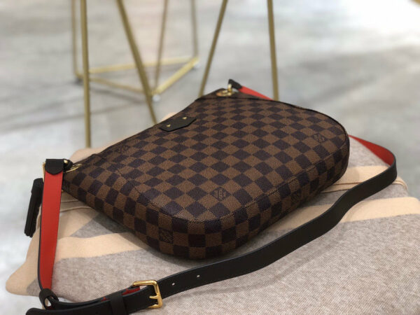 New Arrival L*V Handbag 666