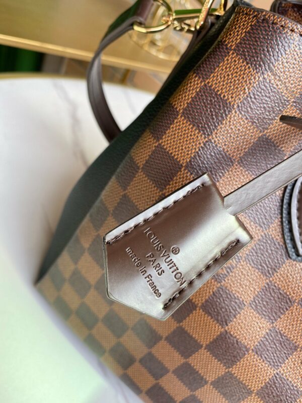 New Arrival L*V Handbag 550
