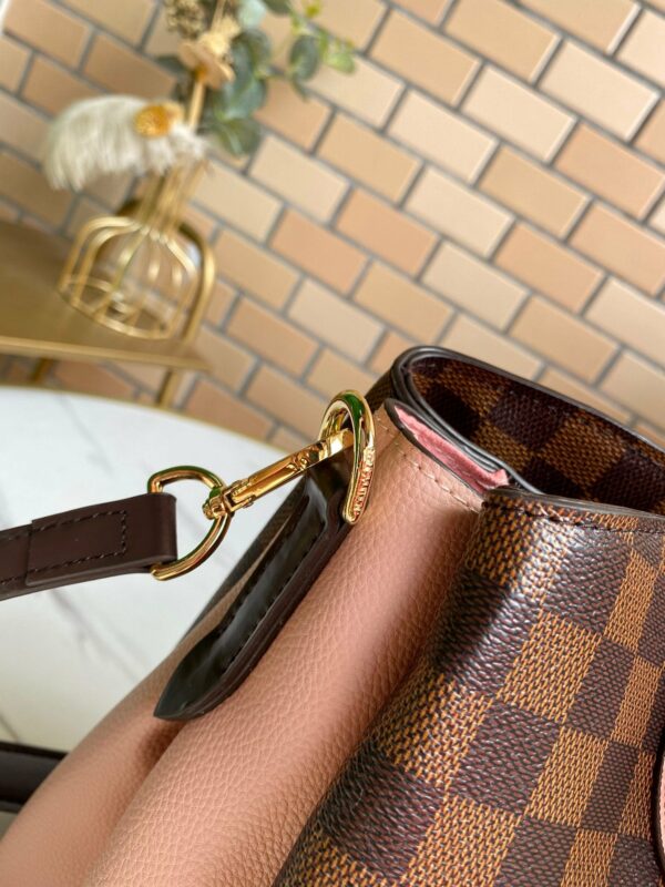 New Arrival L*V Handbag 550