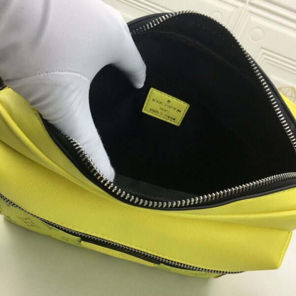 New Arrival L*V Handbag 553