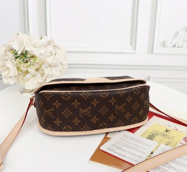 New Arrival L*V Handbag 398