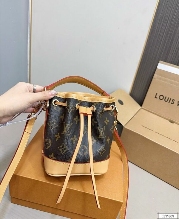 New Arrival LV Handbag L894