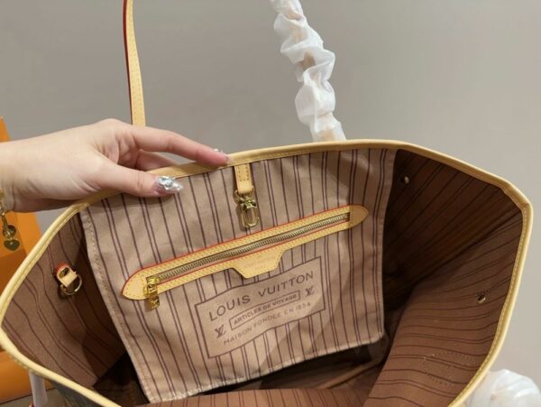 New Arrival LV Handbag L852