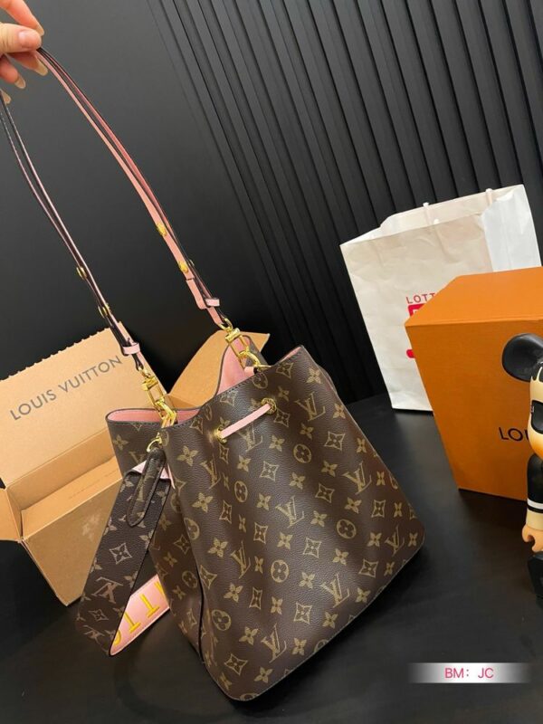 New Arrival LV Handbag L752