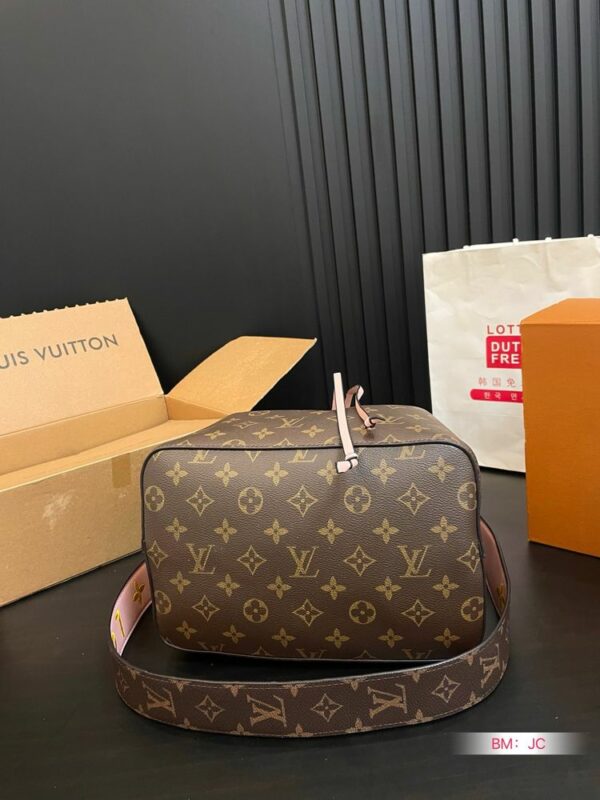 New Arrival LV Handbag L752