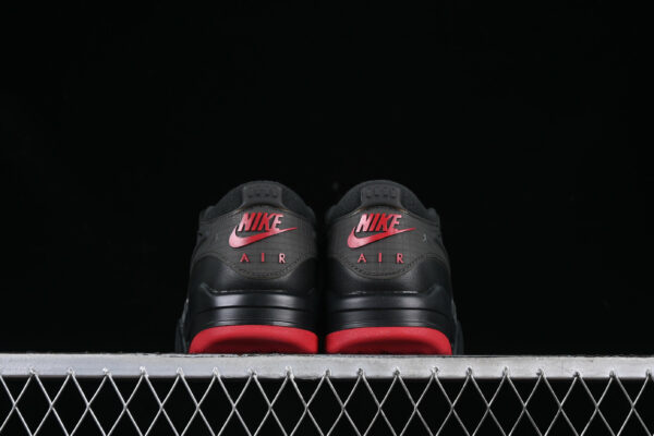 AJ 4 RM Bred FQ7939-060