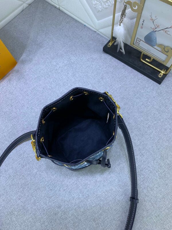 New Arrival L*V Handbag 988