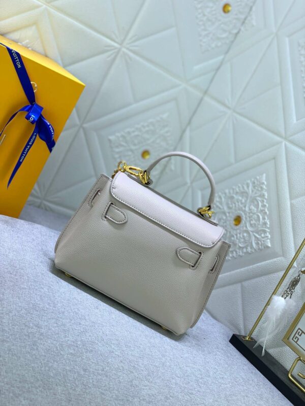New Arrival L*V Handbag 975