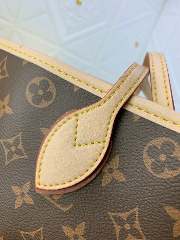 New Arrival L*V Handbag 923