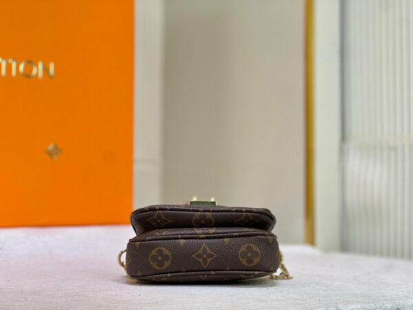 New Arrival L*V Handbag 888
