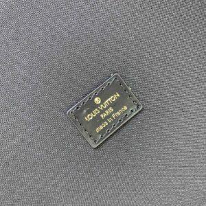 b5b9500a