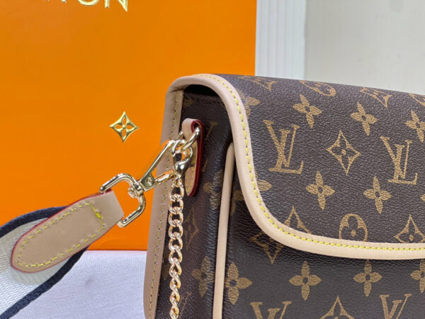 New Arrival L*V Handbag 806