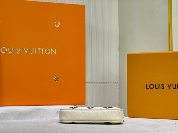 New Arrival L*V Handbag 800