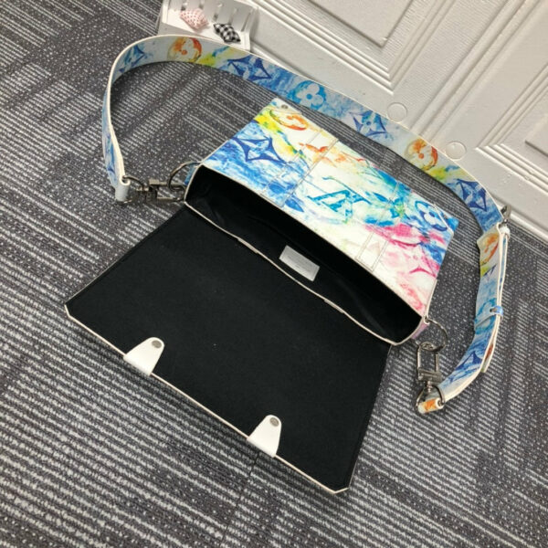 New Arrival L*V Handbag 749