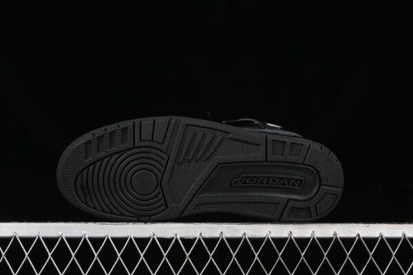 AJ Spizike Low Black Cat FQ1759-001