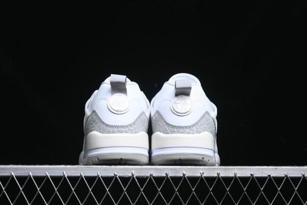 AJ Spizike Low Summit White Photon Dust HQ3602-121