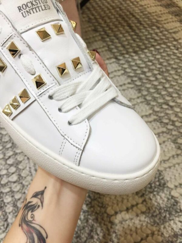 New Arrival Valentino Women Shoes 002