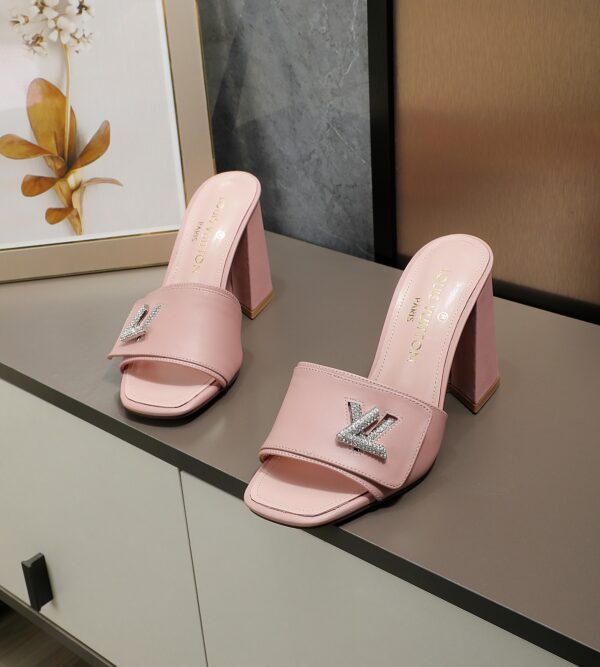 New Arrival Women LV Shoes 179