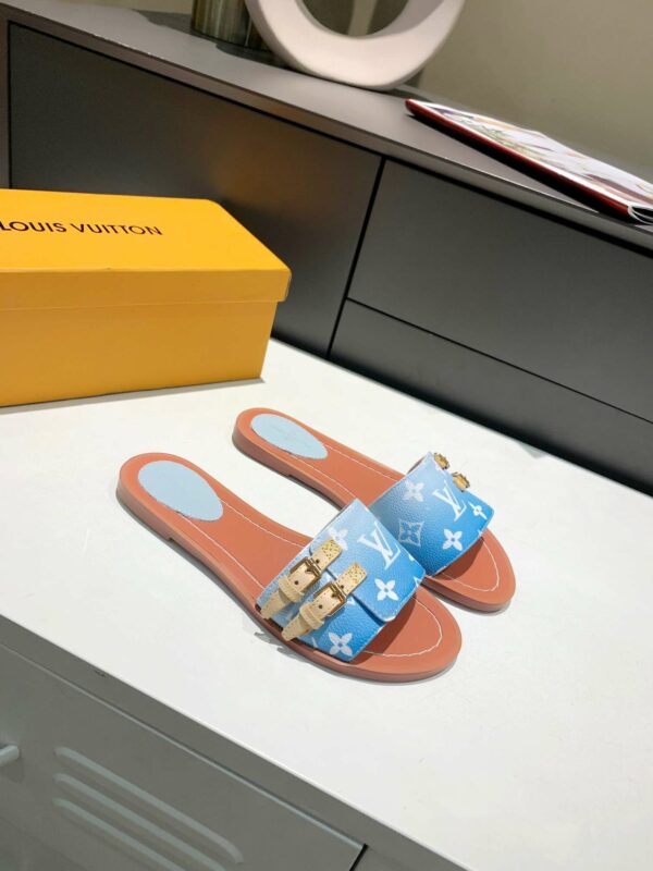 New Arrival Women Slippers 024