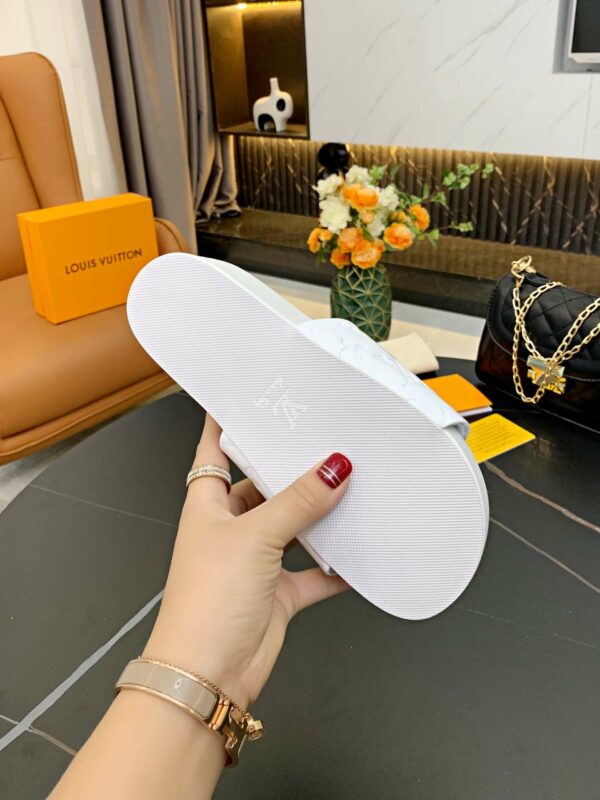 New Arrival Women Slippers 013