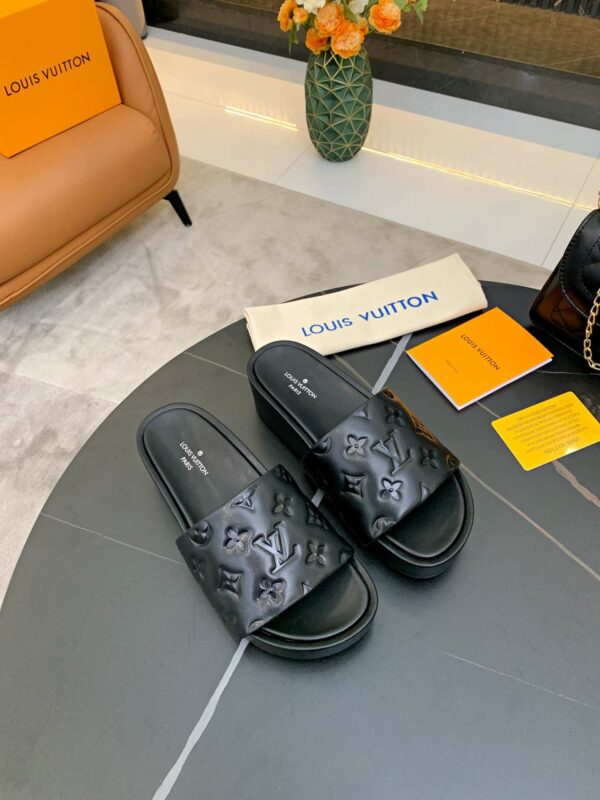 New Arrival Women Slippers 013