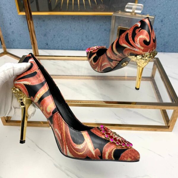 New Arrival Women Versace Shoes 010