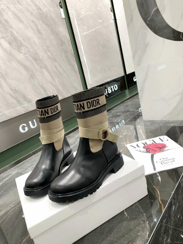 New Arrival Women Dior Shoes 011