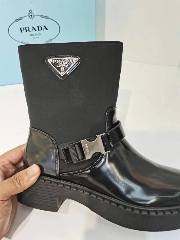 New Arrival Shoes P3020