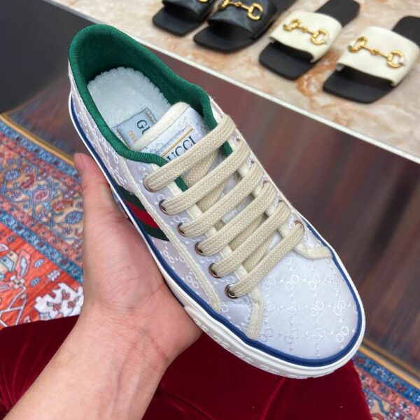 New Arrival Shoes G3030