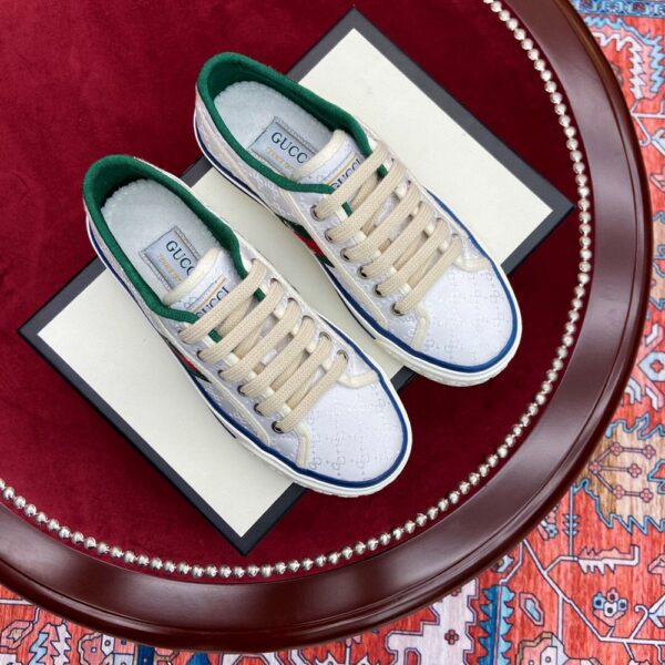 New Arrival Shoes G3030