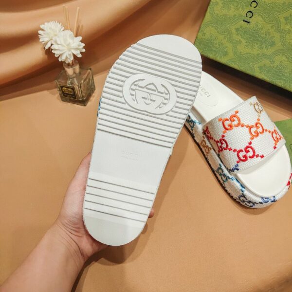 New Arrival Shoes G3025