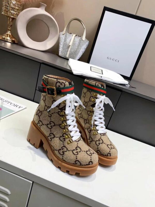 New Arrival Shoes VQ GB3004