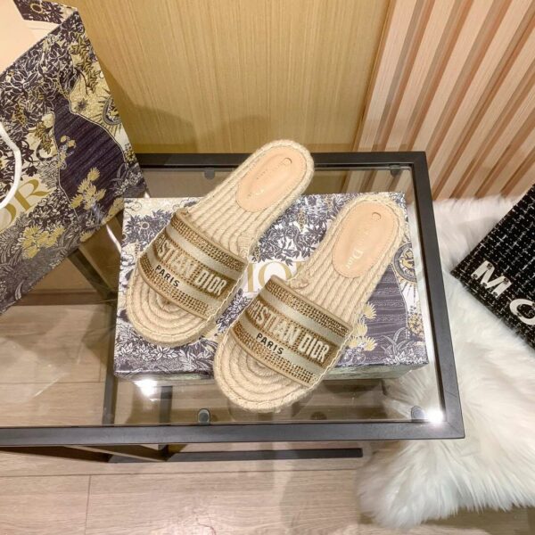 New Arrival Shoes D3005
